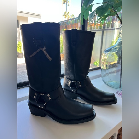 NWT Dingo 1969 Molly Harness Moto Black Leather Boots, Sz 11 women’s - Picture 3 of 7